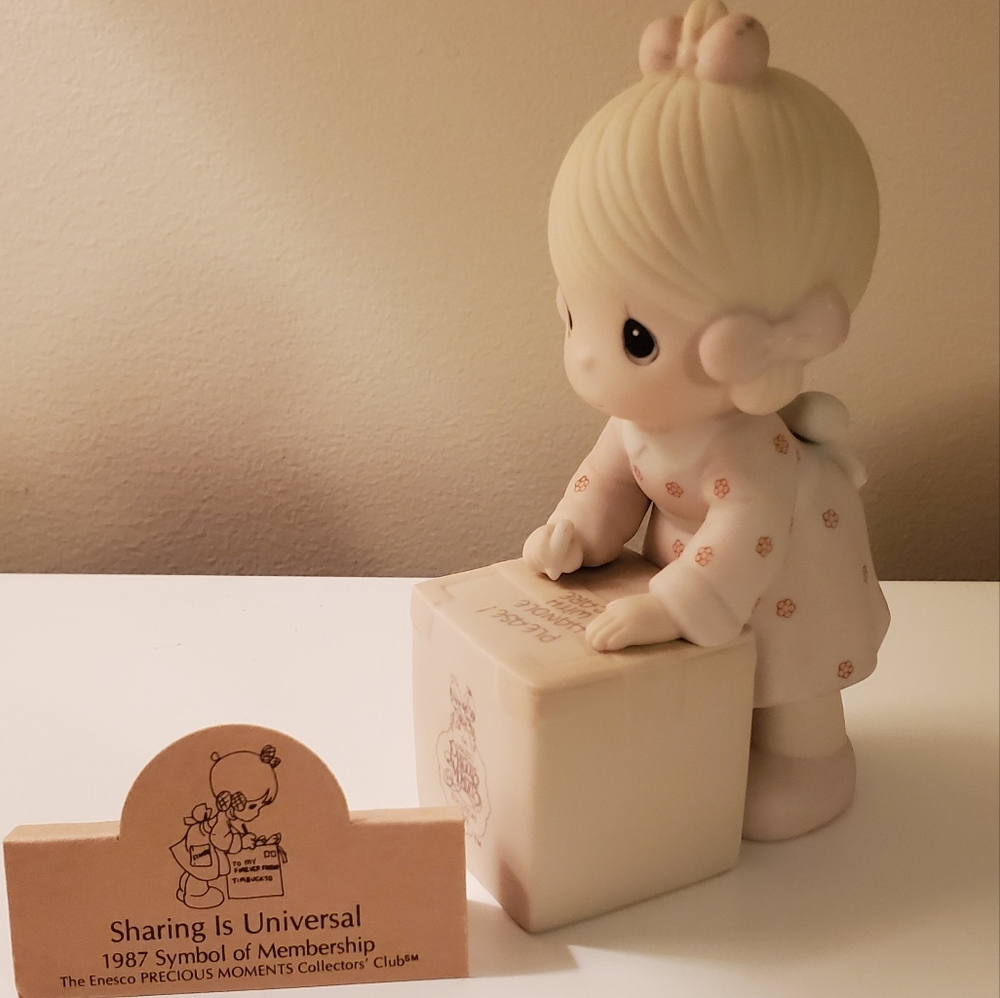 Precious Moments 1987 figurine